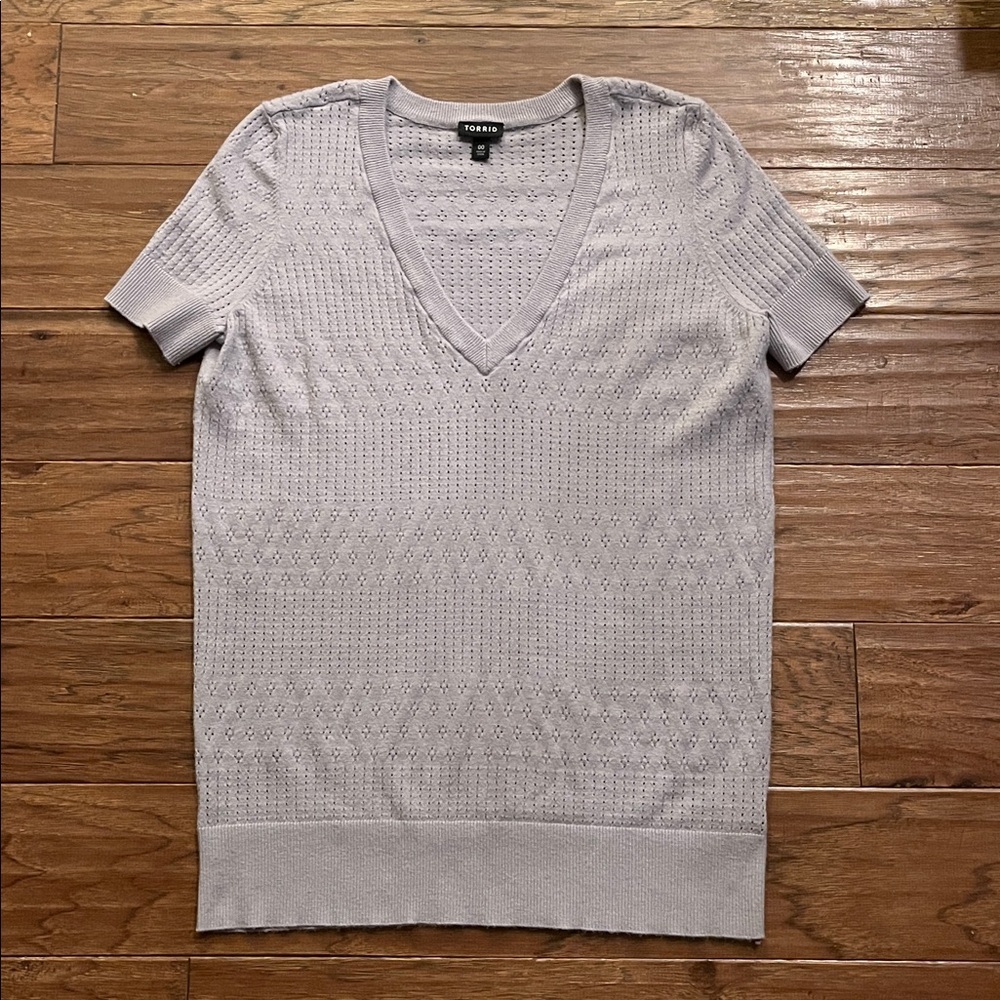 Torrid V-Neck Short Sleeve Knit Sweater in Lavender Size 00 (M/L)